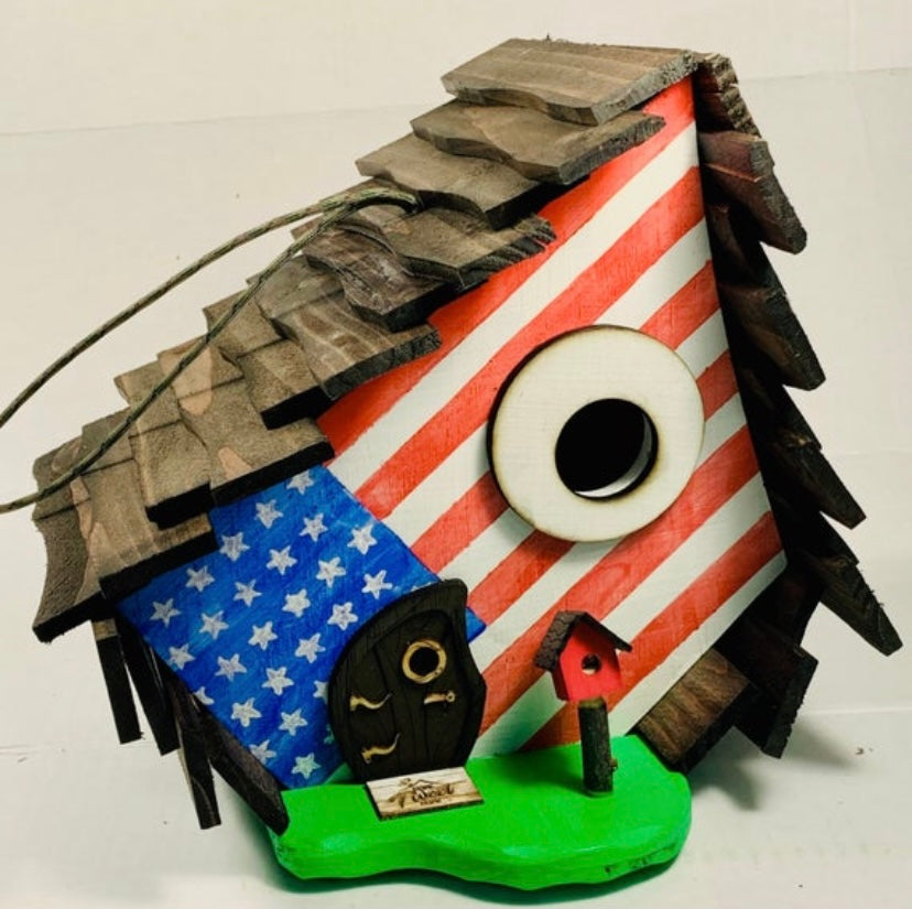 American Flag birdhouse / patriotic / USA / birdhouse