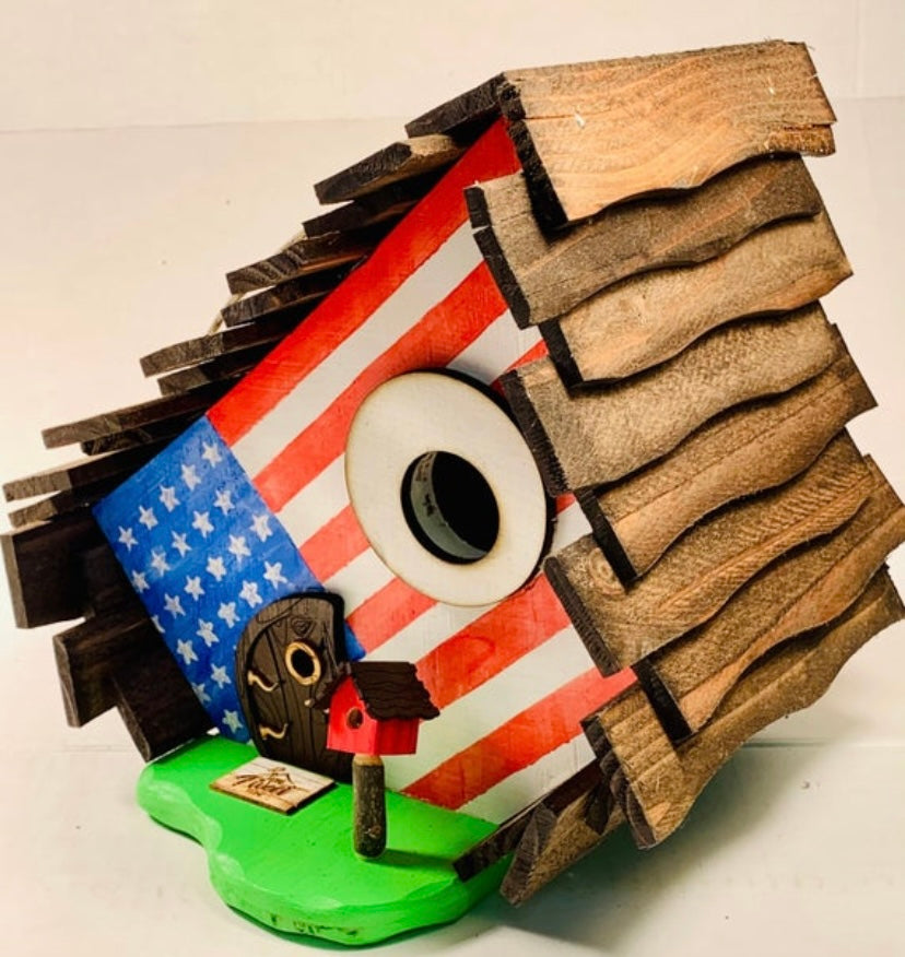 American Flag birdhouse / patriotic / USA / birdhouse